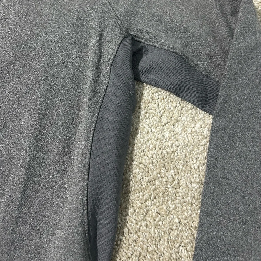 Under Armour ColdGear Shirt size: medium - Picture 3 of 8